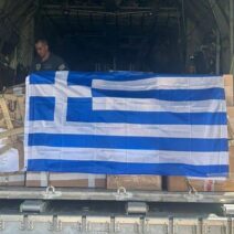 Ανθρωπιστική βοήθεια από την Ελλάδα στο Λίβανο με αεροσκάφος της Πολεμικής Αεροπορίας ΦΩΤΟ ΒΙΝΤΕΟ