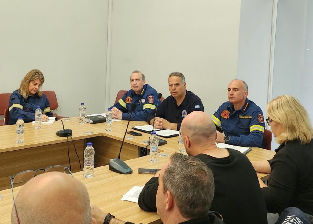 Επιχειρησιακή ετοιμότητα στον Δήμο Αιγιαλείας για την αντιπυρική περίοδο ΦΩΤΟ