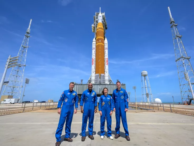 Artemis II: Γιατί οι αστροναύτες της αποστολής της NASA δεν θα πατήσουν στο φεγγάρι 30 Artemis II: Γιατί οι αστροναύτες της αποστολής της NASA δεν θα πατήσουν στο φεγγάρι