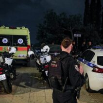 Αγιος Δημήτριος: Γιος υψηλόβαθμου αξιωματικού της ΕΛΑΣ ο νεκρός - Τον μαχαίρωσαν στην καρδιά