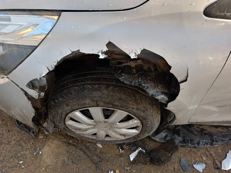 Σκύλος επιτέθηκε σε αυτοκίνητο και το «έφαγε»! ΦΩΤΟ 25 Σκύλος επιτέθηκε σε αυτοκίνητο και το «έφαγε»! ΦΩΤΟ