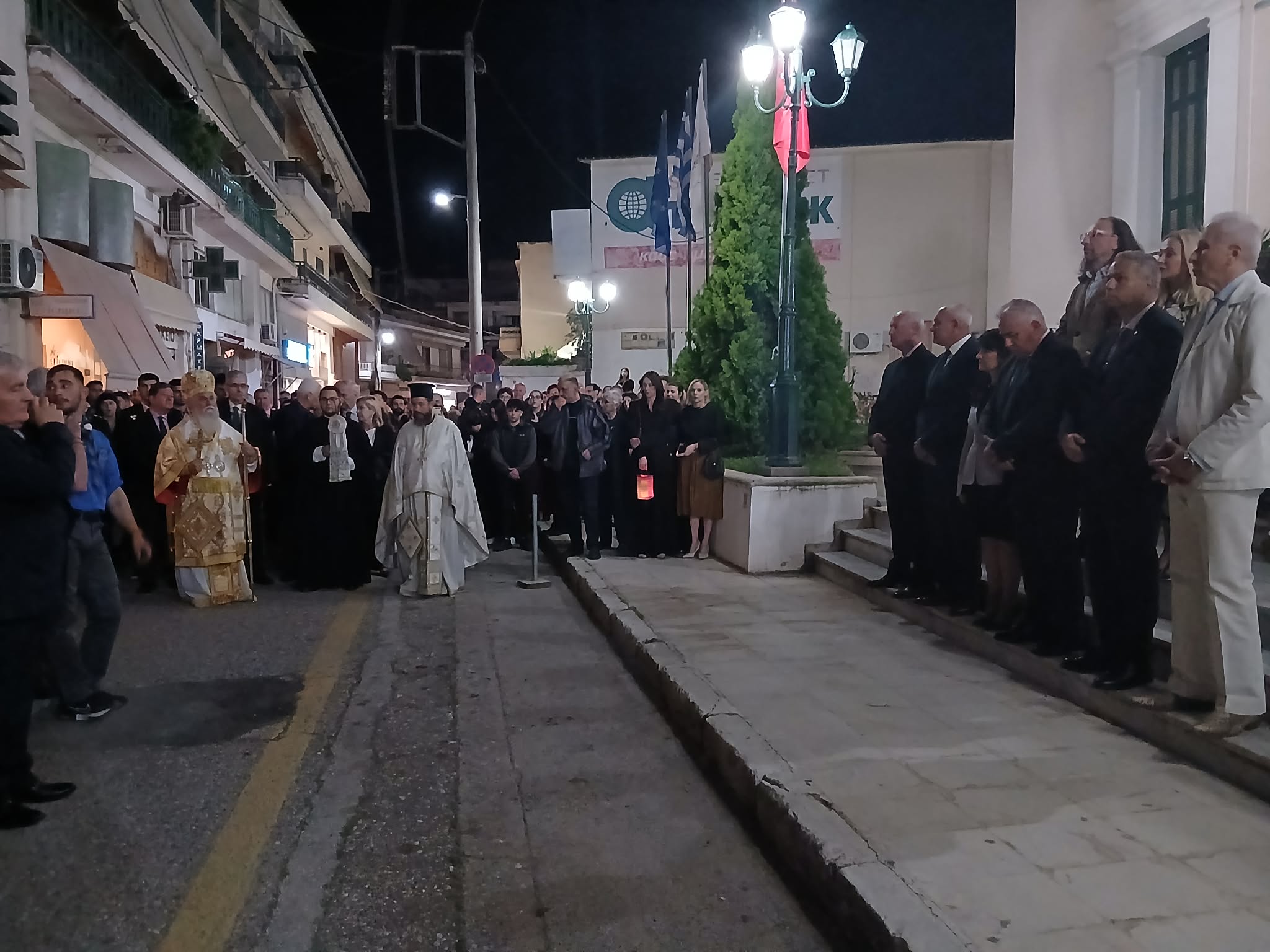 Η Ακολουθία του Επιταφίου Θρήνου στην Ιερά Μητρόπολη Καλαβρύτων και Αιγιαλείας ΦΩΤΟ