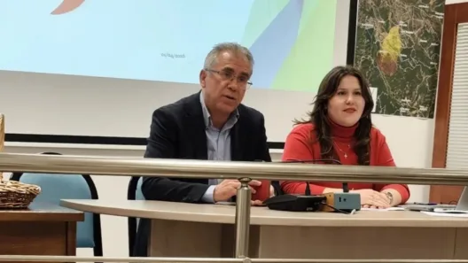 Ερύμανθος: Συνάντηση Μπαρή με Πολιτιστικούς Συλλόγους - Υποστήριξη ανθρώπων της δημιουργίας