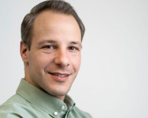 «Οι χαμηλοί μισθοί τροφοδοτούν την κρίση του Ασφαλιστικού»