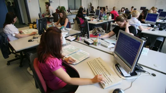 ΑΑΔΕ: Το 25% των φορολογουμένων καλούνται να πληρώσουν