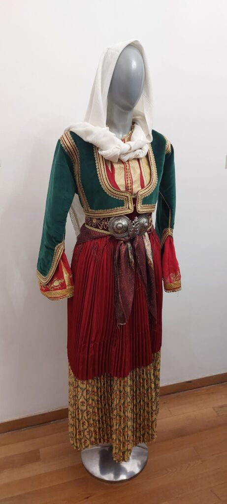 Πάτρα: Το ΚΔΑΠΑμεΑ «Αμπετ Χασμάν» στην έκθεση παραδοσιακής φορεσίας Πλακίδα ΦΩΤΟ