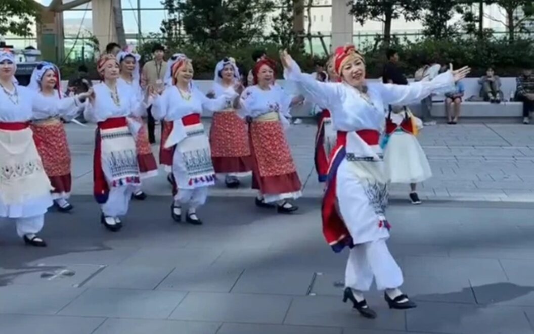 Ελληνικοί παραδοσιακοί χοροί στο Τόκιο από Γιαπωνέζες ΒΙΝΤΕΟ