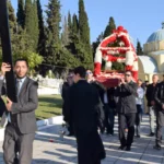 Πάτρα: Η περιφορά των Επιταφίων στα Δημοτικά Κοιμητήρια