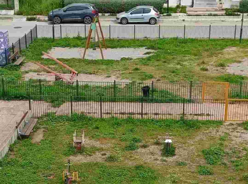 Παραλία Πατρών: Εσπασαν κούνιες Παιδικής Χαράς σε έργο που έμεινε στα λόγια ΦΩΤΟ