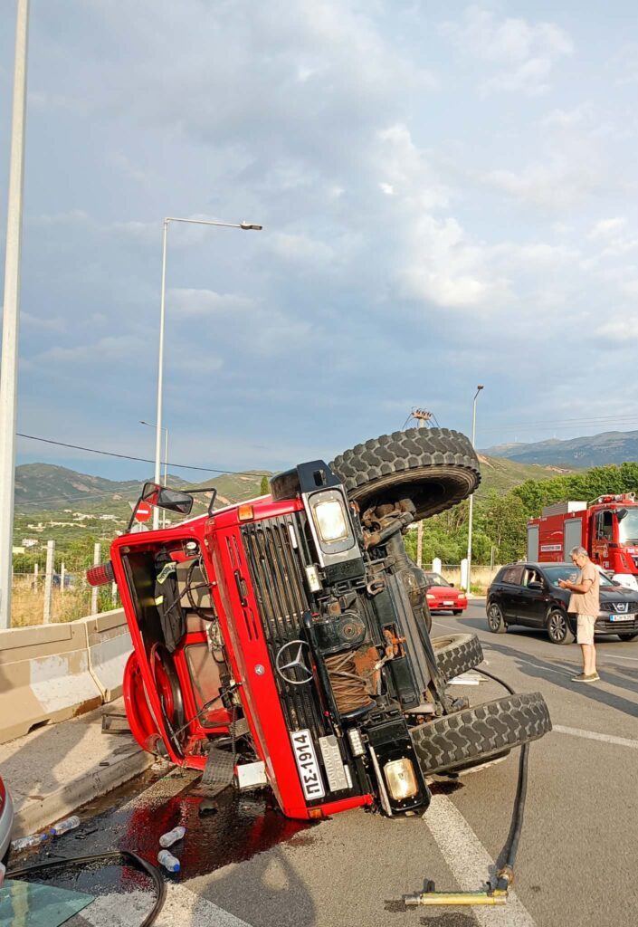 Πάτρα: Πυροσβέστης έχασε το χέρι του σε τροχαίο εν ώρα υπηρεσίας ΦΩΤΟ 25 Πάτρα: Πυροσβέστης έχασε το χέρι του σε τροχαίο εν ώρα υπηρεσίας ΦΩΤΟ