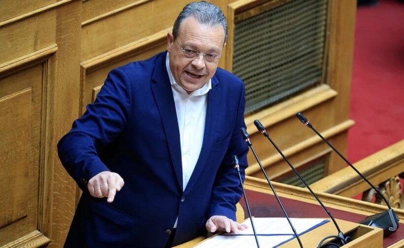 Βουλή - Φάμελλος: «Όλα τα σκάνδαλα ξεκινούν και τελειώνουν στο Μέγαρο Μαξίμου» 24 Βουλή - Φάμελλος: «Όλα τα σκάνδαλα ξεκινούν και τελειώνουν στο Μέγαρο Μαξίμου»