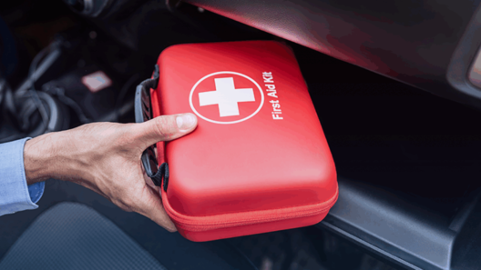 Αλλάξτε το φαρμακείο στο ΙΧ: Το πρόστιμο και η νέα λίστα