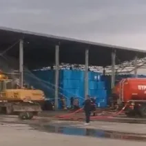 Λιβαδειά: Φωτιά σε εργοστάσιο βάμβακος ΒΙΝΤΕΟ