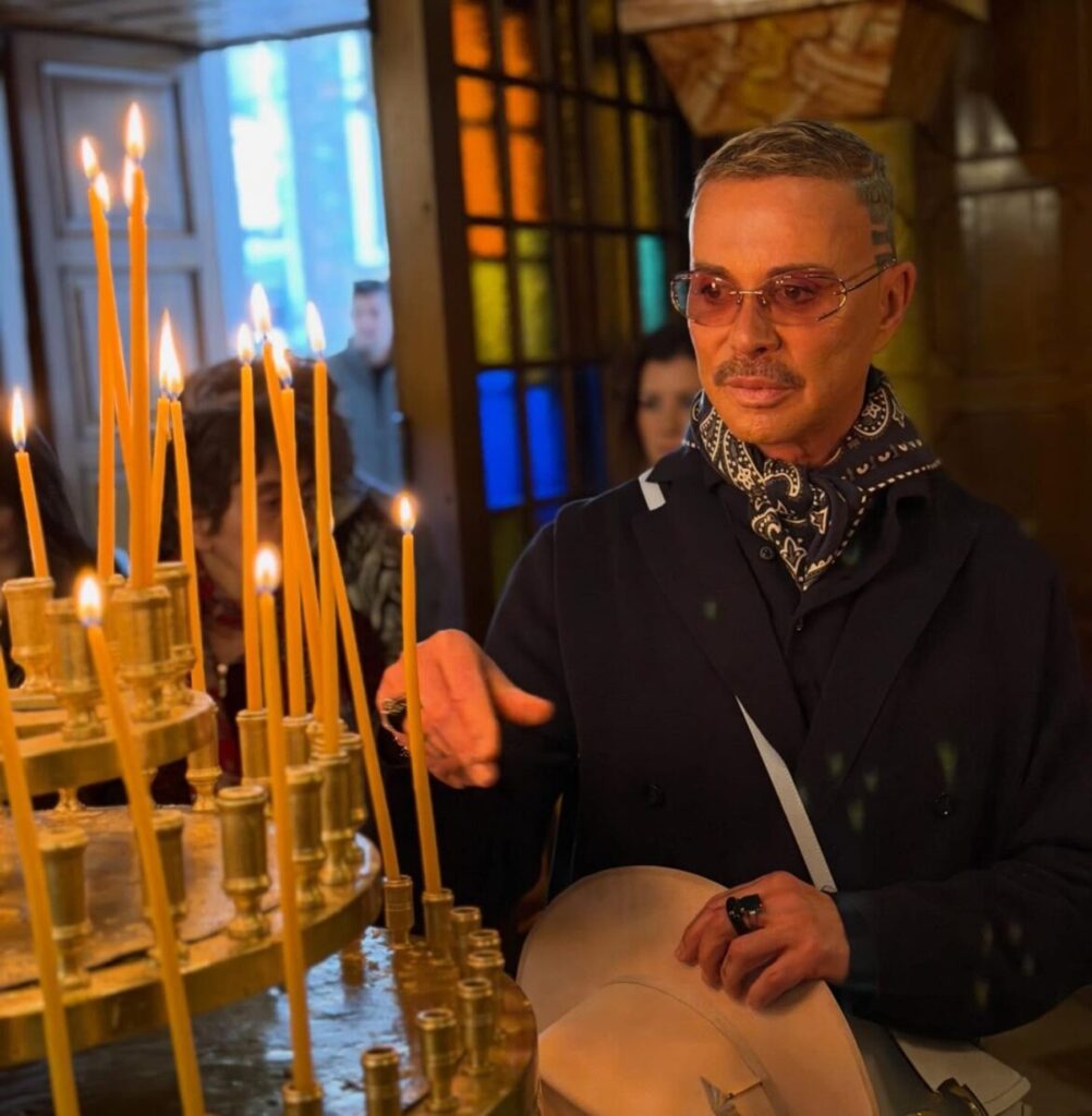 Πάσχα για τον Λάκη Γαβαλά με γνωστό μοντέλο στη Ναύπακτο ΦΩΤΟ - ΒΙΝΤΕΟ 26 Πάσχα για τον Λάκη Γαβαλά με γνωστό μοντέλο στη Ναύπακτο ΦΩΤΟ - ΒΙΝΤΕΟ