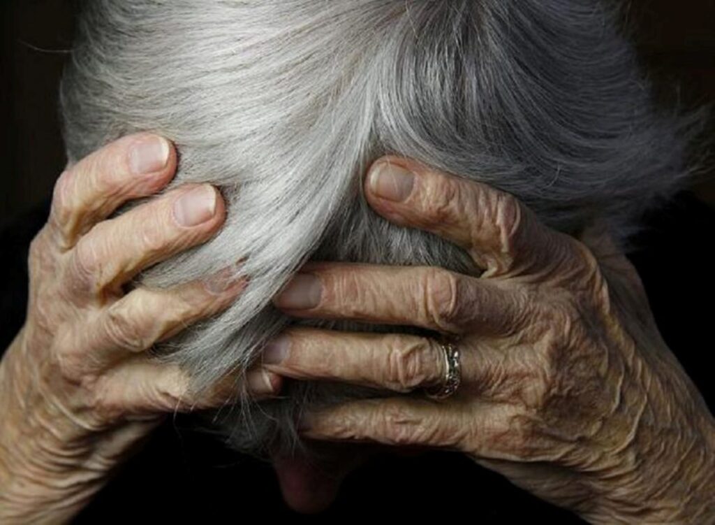 Χαλκίδα: 70χρονη βασανίστηκε από την κόρη της και τον σύντροφό της