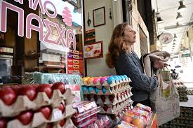 Πάτρα: Η υποτονική κίνηση στη Πασχαλινή αγορά έφερε γκρίνια