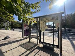 Πάτρα: Συμμορίες ανηλίκων σε γειτονιές - Ζημιές σε 35 πλατείες και 55 σχολεία ΦΩΤΟ