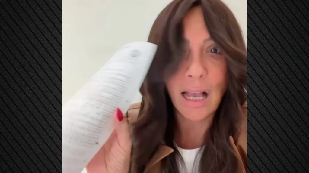 Απαγορεύτηκε η είσοδος στην Ελλάδα σε Τουρκοκύπρια τραγουδίστρια ΒΙΝΤΕΟ