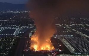 Υπάλληλος έβαλε φωτιά σε αποθήκη με χαρτιά υγείας