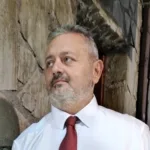 «Μητσοτάκης vs Ανδρουλάκης: Από την απόπειρα πολιτικής εξόντωσης στην ολική ανατροπή»