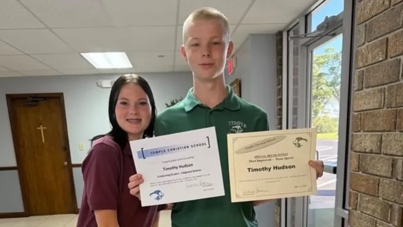 ΗΠΑ: 16χρονος βίασε και έπνιξε την αδελφή του 24 ΗΠΑ: 16χρονος βίασε και έπνιξε την αδελφή του