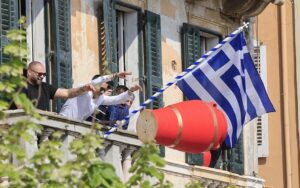 Μεγάλο Σάββατο - Πρώτη Ανάσταση: Από την Κέρκυρα μέχρι τη Χίο «σείστηκαν» οι ναοί ΦΩΤΟ - ΒΙΝΤΕΟ