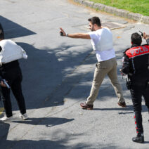 Κωνσταντινούπολη: Ενοπλη επίθεση στο Προξενείο του Ισραήλ - Νεκροί δυο δράστες, τρεις τραυματίες ΒΙΝΤΕΟ 18 Κωνσταντινούπολη: Ενοπλη επίθεση στο Προξενείο του Ισραήλ - Νεκροί δυο δράστες, τρεις τραυματίες ΒΙΝΤΕΟ