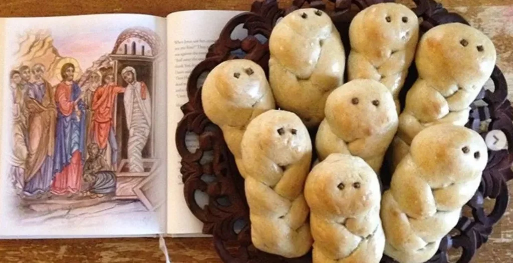 Τι γιορτάζουμε σήμερα Σάββατο του Λαζάρου, τα έθιμα - Τι συμβολίζουν τα κάλαντα