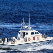 Κρήτη: Επιχείρηση διάσωσης για 57 παράνομους μετανάστες - Συνελήφθησαν δύο διακινητές από το Νότιο Σουδάν 17 Κρήτη: Επιχείρηση διάσωσης για 57 παράνομους μετανάστες - Συνελήφθησαν δύο διακινητές από το Νότιο Σουδάν