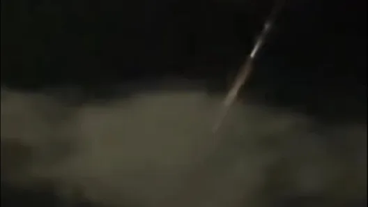 Μυστήριο στον ουρανό της Λήμνου με «φλεγόμενα» αντικείμενα ΒΙΝΤΕΟ