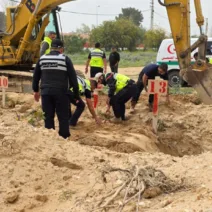 Λίβανος: Ομαδικοί τάφοι ανοίγονται σε οικόπεδα ΦΩΤΟ - ΒΙΝΤΕΟ