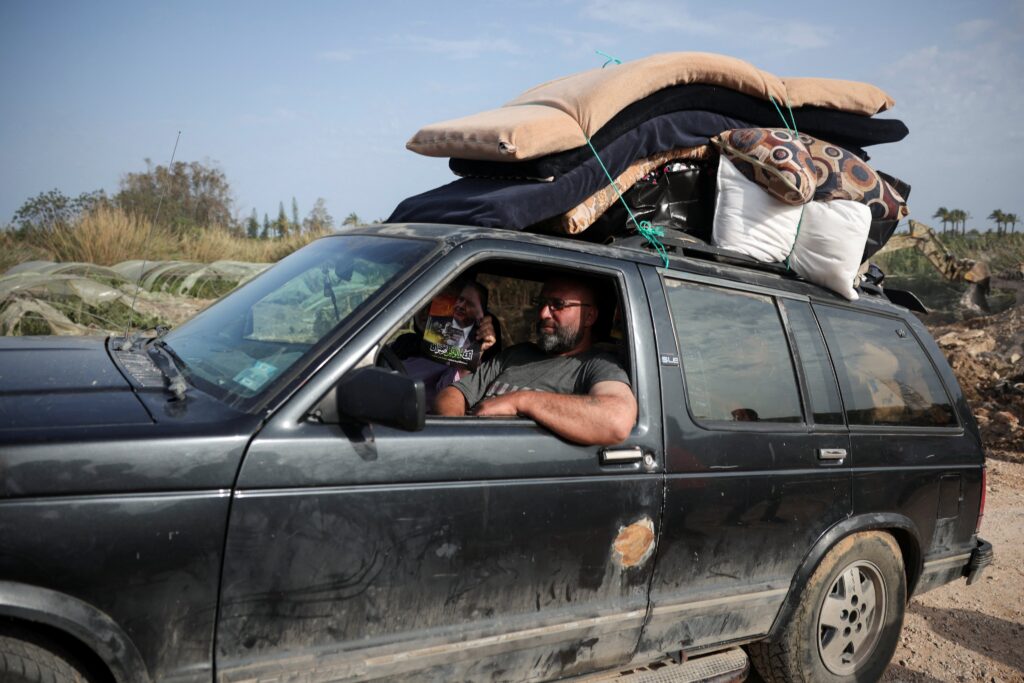 Εκτοπισμένοι επιστρέφουν στο Λίβανο μετά την εκεχειρία ΦΩΤΟ - ΒΙΝΤΕΟ
