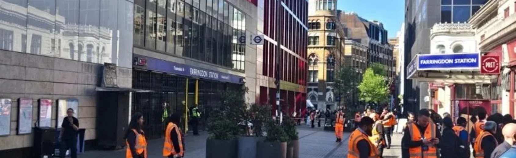 Εκλεισε εκτάκτως ο σταθμός Farringdon στο Λονδίνο, ισχυρές αστυνομικές δυνάμεις στο σημείο ΦΩΤΟ
