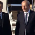 Στην Αθήνα ο Μακρόν, υποδοχή από Κωστή Χατζηδάκη ΦΩΤΟ