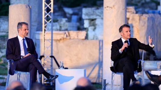 Μακρόν σε Μητσοτάκη: «Αν η κυριαρχία σας απειλείται θα είμαστε εδώ για εσάς» ΒΙΝΤΕΟ