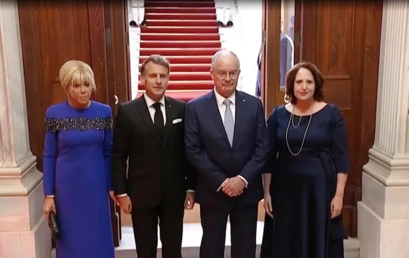 Μακρόν-Μητσοτάκης: Όλα τα βλέμματα στο επίσημο δείπνο - Οι καλεσμένοι ΦΩΤΟ