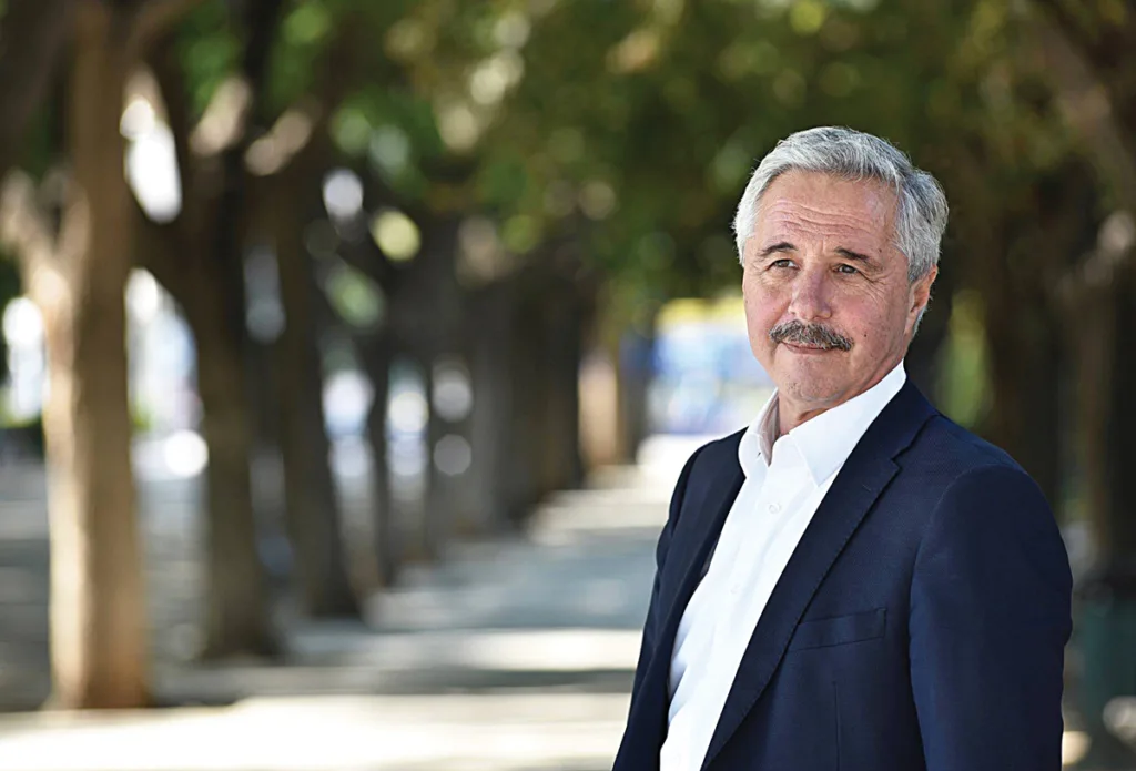 Αχαΐα: Στα Καλάβρυτα ο ευρωβουλευτής του ΠΑΣΟΚ Γιάννης Μανιάτης