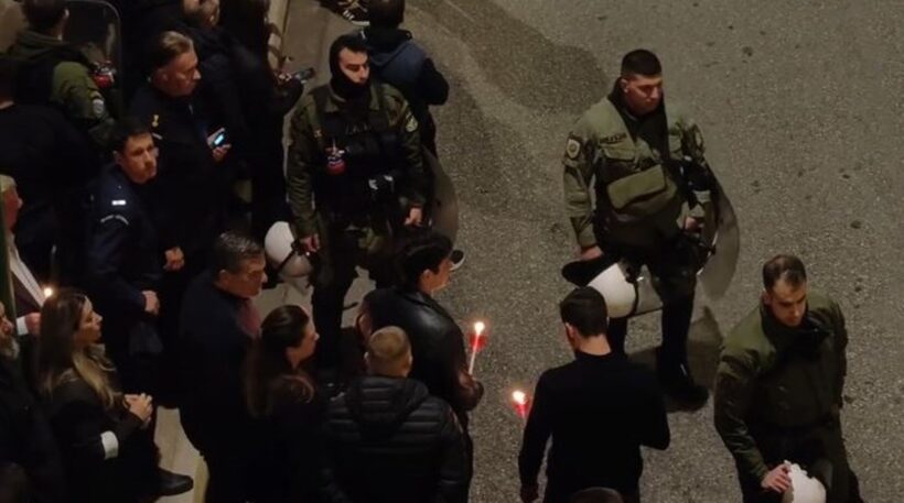 Με ΜΑΤ η Ανάσταση στο Νέο Κόσμο, τρεις συλλήψεις 24 Με ΜΑΤ η Ανάσταση στο Νέο Κόσμο, τρεις συλλήψεις