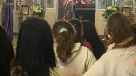 «Ξέχασαν» μαθητές Δημοτικού σε εκκλησία μετά τον σχολικό εκκλησιασμό!