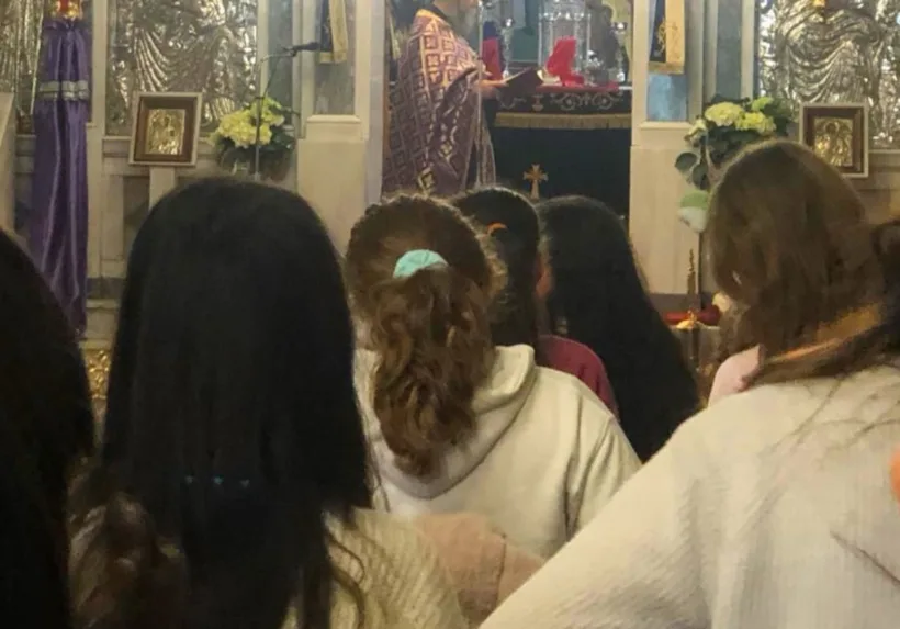 «Ξέχασαν» μαθητές Δημοτικού σε εκκλησία μετά τον σχολικό εκκλησιασμό! 24 «Ξέχασαν» μαθητές Δημοτικού σε εκκλησία μετά τον σχολικό εκκλησιασμό!