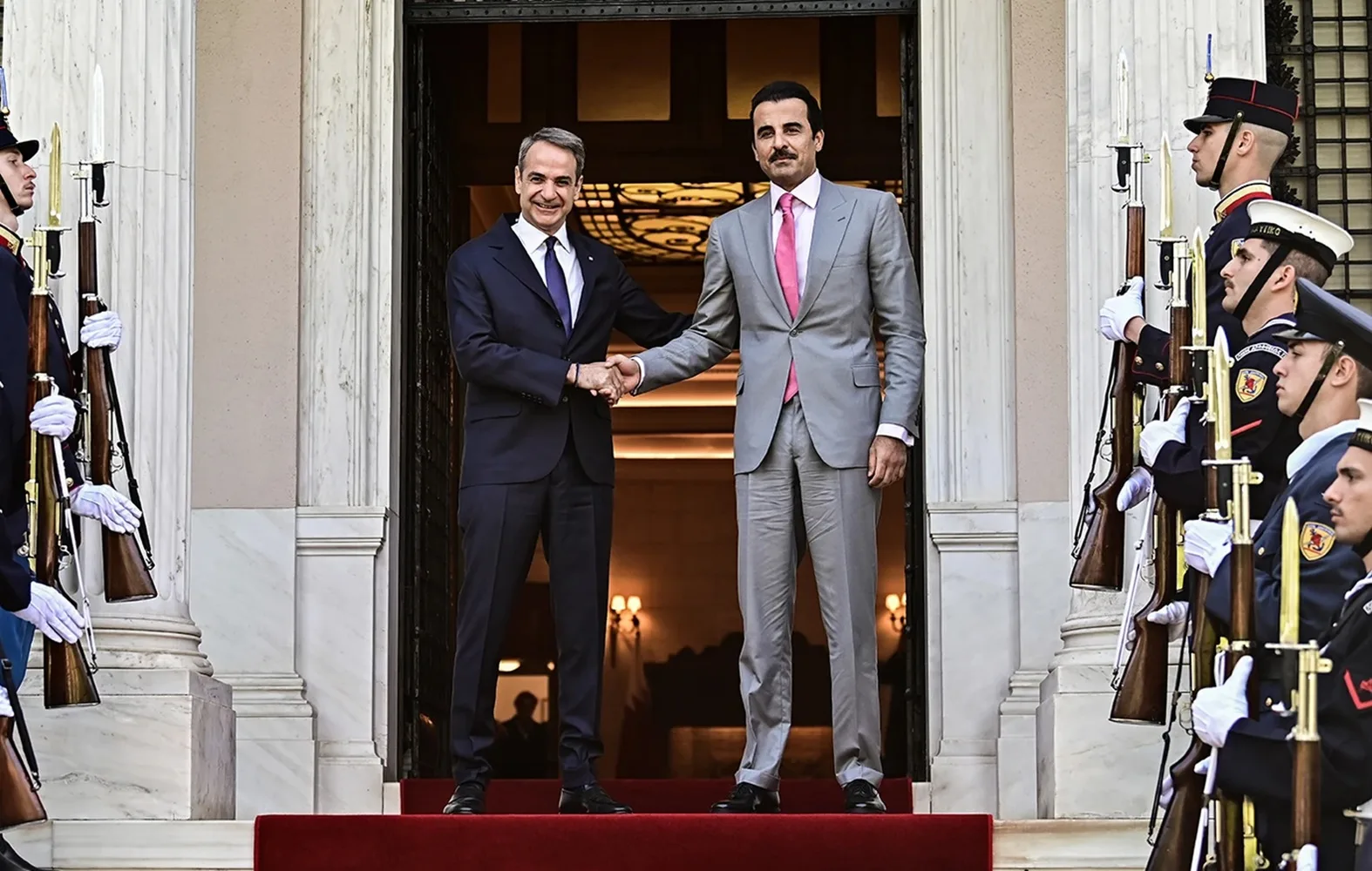 Συνάντηση Μητσοτάκη – Εμίρη Κατάρ: Στο επίκεντρο οι επενδύσεις και οι εξελίξεις στη Μέση Ανατολή