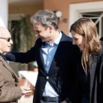 Ο Μητσοτάκης στο Γηροκομείο Αθηνών