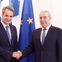 Συνάντηση Μητσοτάκη με τον αντιπρόεδρο της Παλαιστίνης και τα Στενά του Ορμούζ