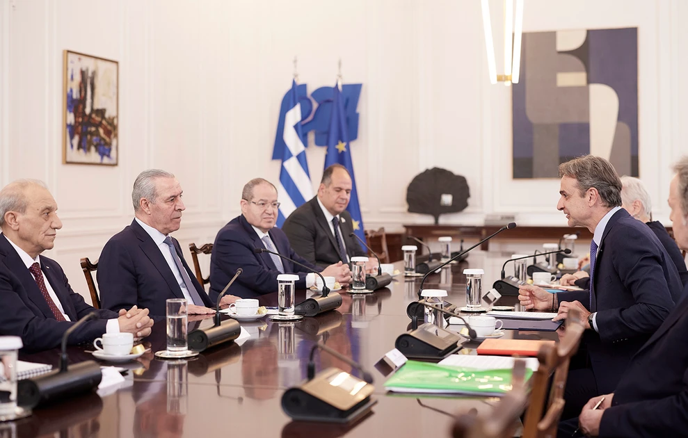 Συνάντηση Μητσοτάκη με τον αντιπρόεδρο της Παλαιστίνης και τα Στενά του Ορμούζ