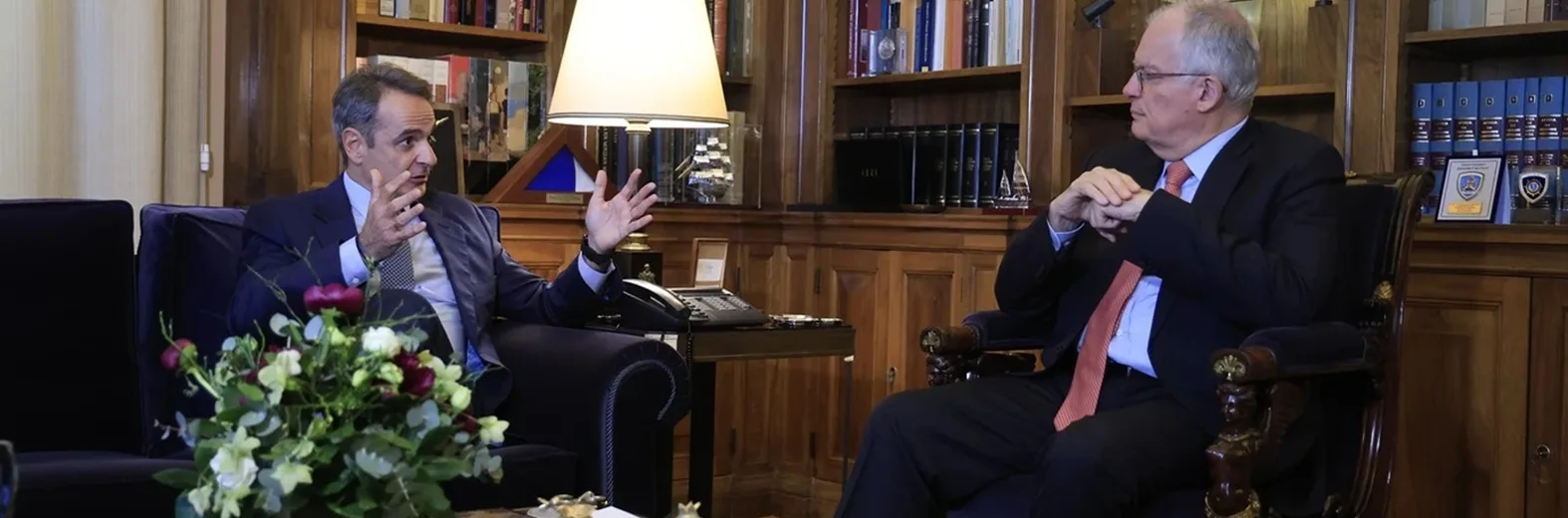 Συνάντηση Μητσοτάκη - Τασούλα: «H κυβέρνηση έχει κάνει το καλύτερο για να στηρίξει τα ελληνικά νοικοκυριά»