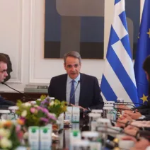 Μήνυμα Μητσοτάκη στους «αντάρτες» βουλευτές