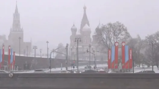 Ρωσία: «Ανοιξιάτικη» χιονοθύελλα πλήττει τη Μόσχα ΒΙΝΤΕΟ ΦΩΤΟ