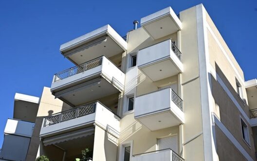 Αναπάντητα ερωτήματα για τη διπλή πτώση 27χρονης από μπαλκόνι πολυκατοικίας στο Μαρούσι - Τι ισχυρίζεται ο σύζυγος