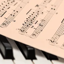 Πανελλήνιες 2026: Όλα τα εξεταστικά κέντρα & το πρόγραμμα για τα μουσικά μαθήματα!