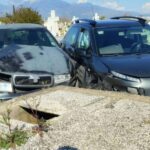 Αγρίνιο: Αυτοκίνητα σε...μνήματα Νεκροταφείου μετά από τροχαίο ΦΩΤΟ